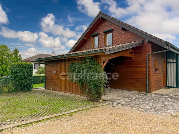 Maison à vendre 7 pièces SAINT GENIS POUILLY (01)