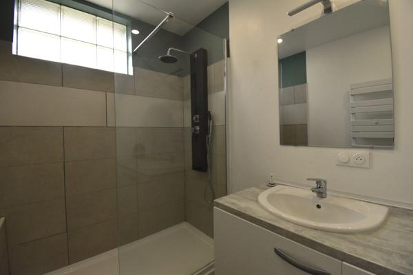 Appartement à louer 3 pièces SAINT MARTIN DE VALAMAS (07)