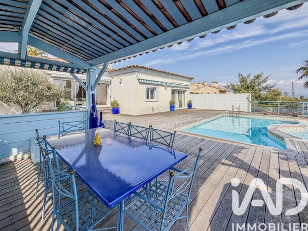 Maison à vendre 5 pièces 214 m² Fréjus