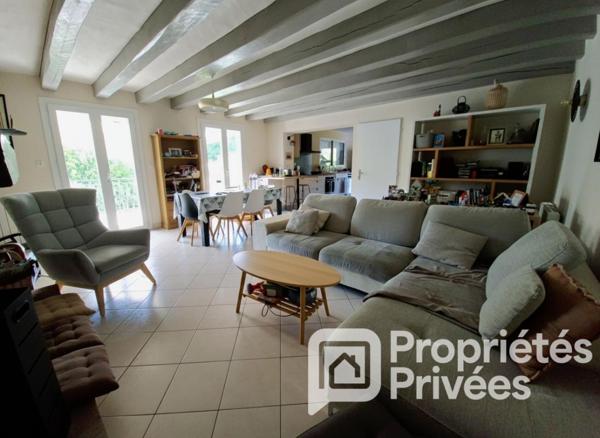 EXCLUSIVITE A VENDRE  37230 Fondettes centre, Maison 7 pièces 120 m² , jardin arboré et clos, garage, cave