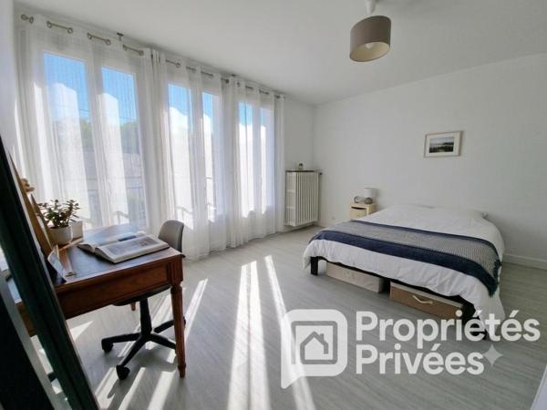 EXCLUSIVITE A VENDRE  37230 Fondettes centre, Maison 7 pièces 120 m² , jardin arboré et clos, garage, cave