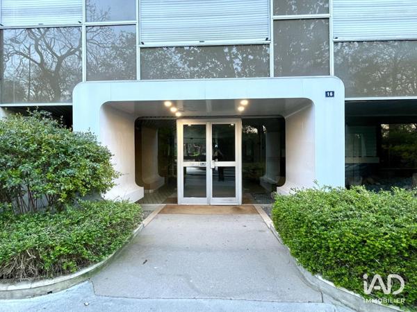 Location parking 10 m² Paris 14