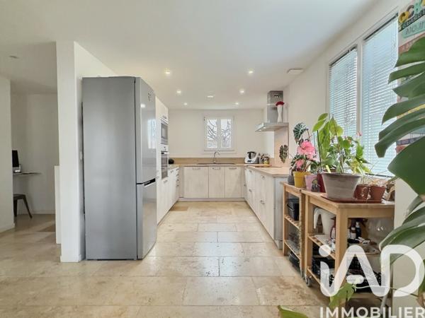 Maison à vendre 5 pièces 112 m² Saint-Martin-de-Crau