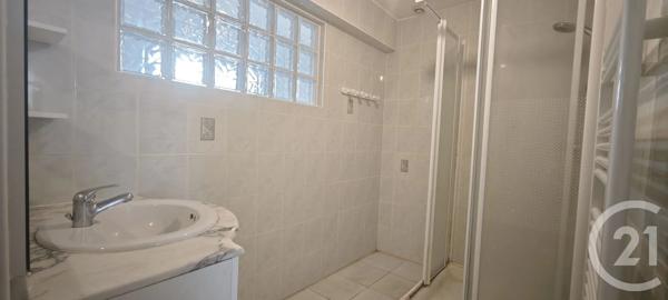Appartement à vendre  3 pièces - 95,42 m 2   CHATEAUDUN  - 28
