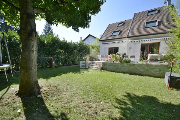 Maison La Celle Saint Cloud 7 pièce(s) 221 m2