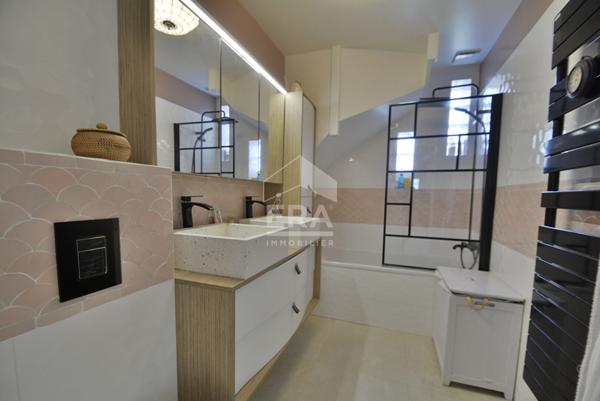 Maison La Celle Saint Cloud 7 pièce(s) 221 m2