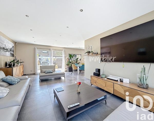 Maison à vendre 8 pièces 243 m² Bures-sur-Yvette