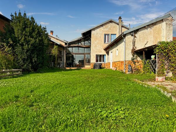 Reyrieux (01600) À Vendre – Grande maison familiale avec volumes et potentiel à Reyrieux