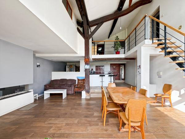 Reyrieux (01600) À Vendre – Grande maison familiale avec volumes et potentiel à Reyrieux