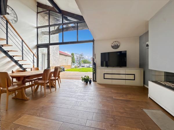 Reyrieux (01600) À Vendre – Grande maison familiale avec volumes et potentiel à Reyrieux