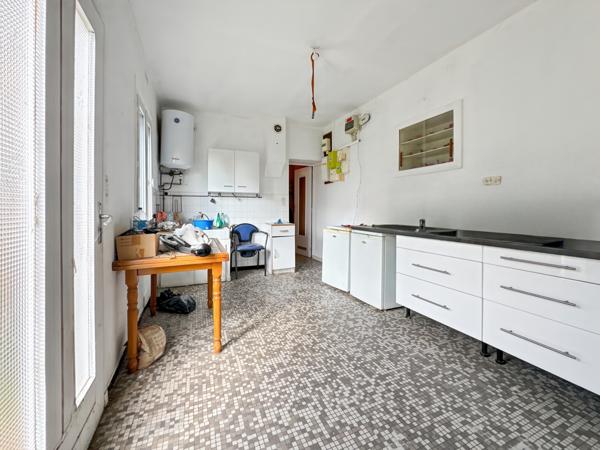 Reyrieux (01600) À Vendre – Grande maison familiale avec volumes et potentiel à Reyrieux