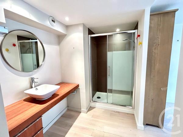 Appartement à vendre  4 pièces - 132,54 m 2   PARIS  - 75003
