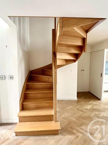 Appartement à vendre  4 pièces - 132,54 m 2   PARIS  - 75003