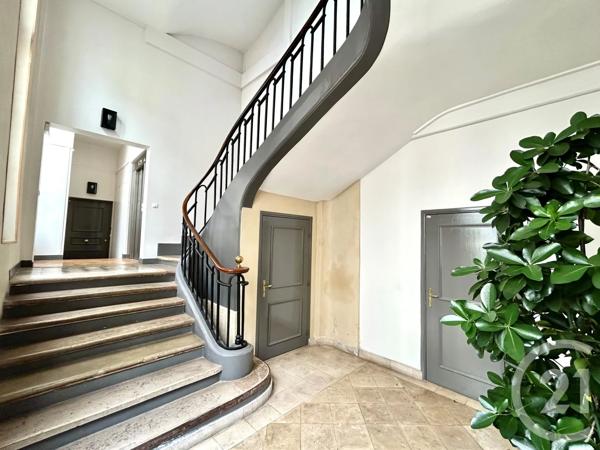 Appartement à vendre  4 pièces - 132,54 m 2   PARIS  - 75003