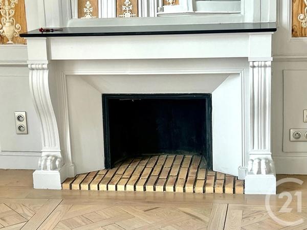 Appartement à vendre  4 pièces - 132,54 m 2   PARIS  - 75003