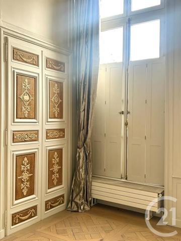 Appartement à vendre  4 pièces - 132,54 m 2   PARIS  - 75003