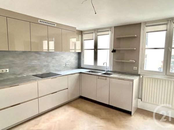 Appartement à vendre  4 pièces - 132,54 m 2   PARIS  - 75003