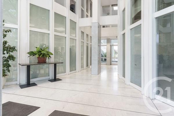 Appartement F3 à vendre  3 pièces - 95 m 2   PARIS  - 75019