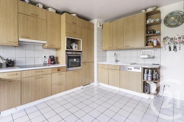 Appartement F3 à vendre  3 pièces - 95 m 2   PARIS  - 75019