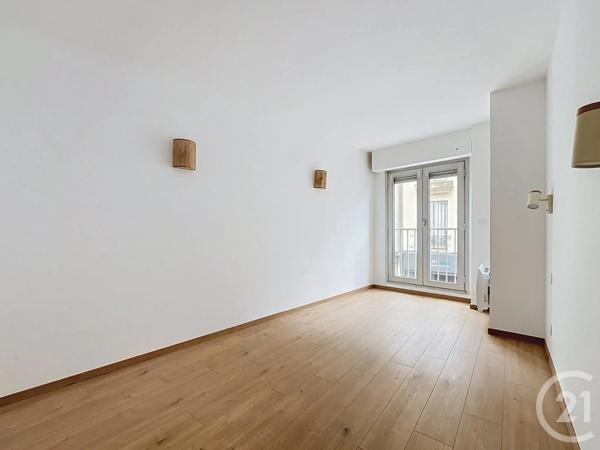 Appartement F3 à vendre  3 pièces - 72,29 m 2   CHARTRES  - 28