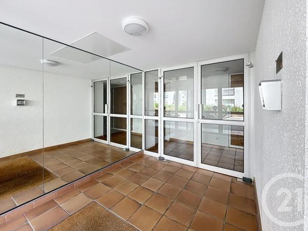Appartement F3 à vendre  3 pièces - 72,29 m 2   CHARTRES  - 28
