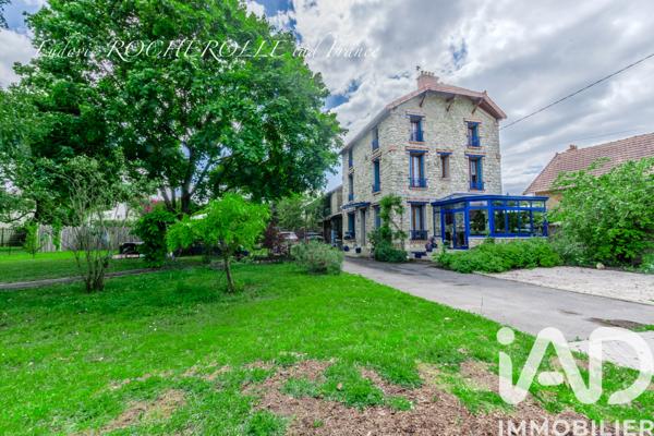 Maison à vendre 7 pièces 160 m² Ballancourt-sur-Essonne