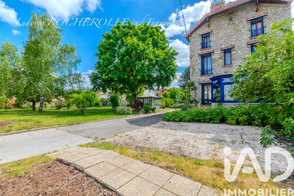Maison à vendre 7 pièces 160 m² Ballancourt-sur-Essonne