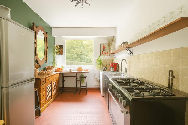 CHAVILLE - Rive Droite - Vaste 4 pièces avec jardin et piscine 790 000 € **  - Référence  721-C