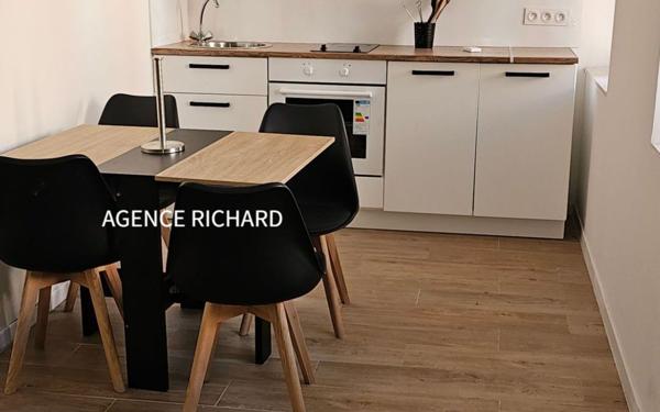 Appartement à louer    2 pièces • 38 m2 Toulon