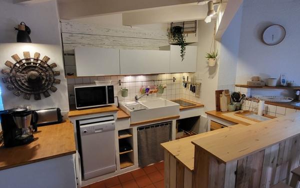 Maison à vendre    3 pièces • 77 m2 Vielle-Saint-Girons