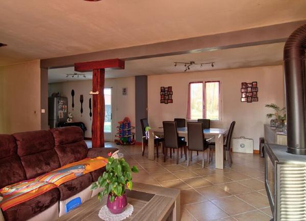 Maison à vendre    5 pièces •  La Bussière