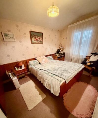 MAGNAC SUR TOUVRE - MAISON A ETAGE 4 CHAMBRES AVEC JARDIN