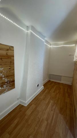 Maison de ville 2 pièces Mieux qu'un appartement LA CHARITE SUR LOIRE proche Nevers