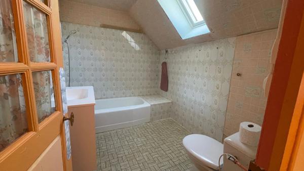 Maison de ville 2 pièces Mieux qu'un appartement LA CHARITE SUR LOIRE proche Nevers