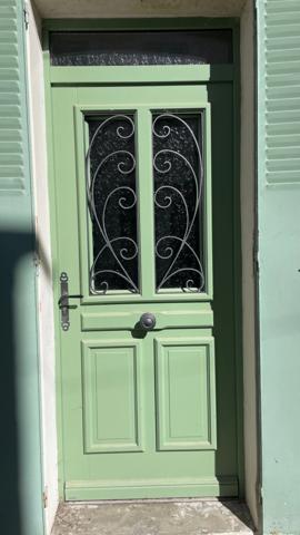 Maison de ville 2 pièces Mieux qu'un appartement LA CHARITE SUR LOIRE proche Nevers