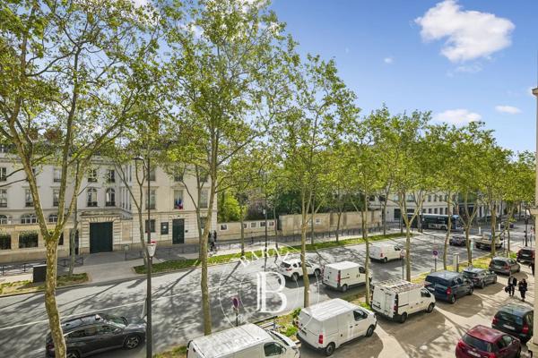 Paris 7ème, Appartement 1 Chambre -  45 m² à vendre