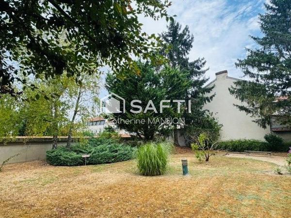 A vendre à Reims, appartement traversant, lumineux et spacieux, 4 chambres , balcons, cave et garage