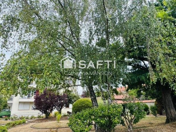 A vendre à Reims, appartement traversant, lumineux et spacieux, 4 chambres , balcons, cave et garage