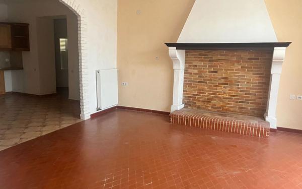 Maison à louer    4 pièces •  Saint-Marcel-d'Ardèche