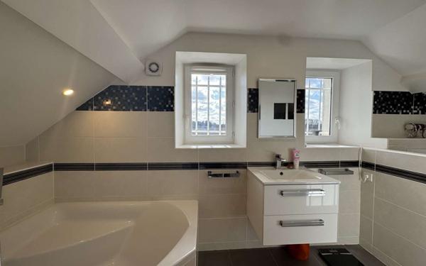 Maison à vendre    4 pièces • 110 m2 Chailly-en-Bière