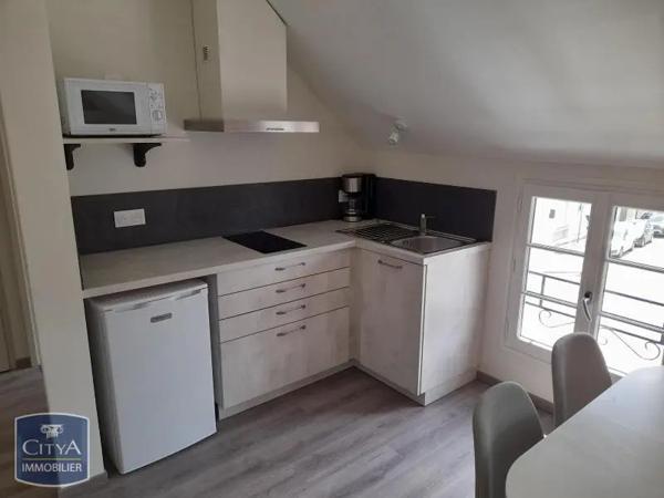 Appartement à louer 2 pièces 33.12m² Bourges (18000)