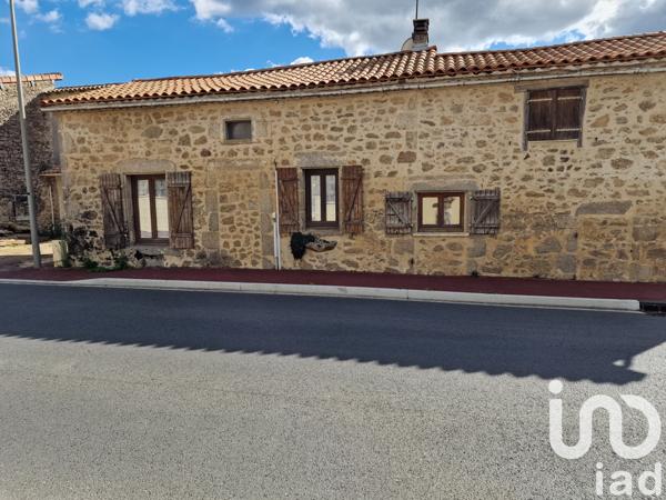 House for sale 4 rooms 77 m² Saint-Estèphe