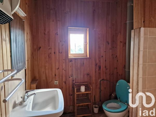 House for sale 4 rooms 77 m² Saint-Estèphe