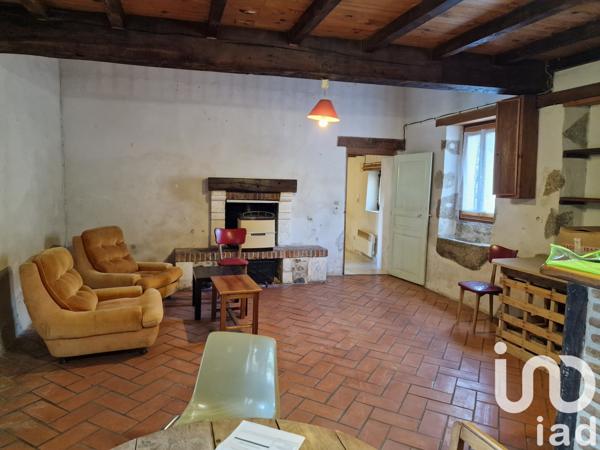 House for sale 4 rooms 77 m² Saint-Estèphe