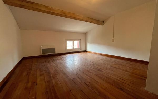 Maison à louer    4 pièces •  Salles-sur-l'Hers