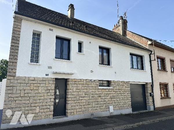 MAISON - 4 CHAMBRES - GARAGE - JARDIN - PROCHE CENTRE-VILLE