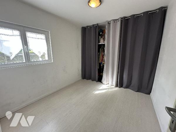 MAISON - 4 CHAMBRES - GARAGE - JARDIN - PROCHE CENTRE-VILLE