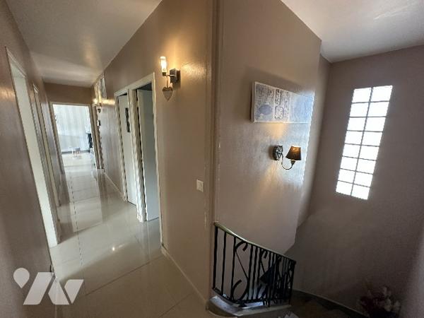 MAISON - 4 CHAMBRES - GARAGE - JARDIN - PROCHE CENTRE-VILLE