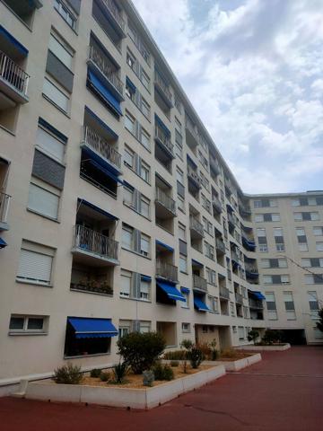 Appartement T3 de 69,48m2 au rez-de-chaussee Jardin Jean de Ockeghem, Tours , proche gare TGV, commerces, écoles