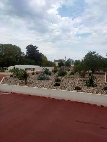Appartement T3 de 69,48m2 au rez-de-chaussee Jardin Jean de Ockeghem, Tours , proche gare TGV, commerces, écoles